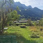 Nouveau A - Gstaad Dans 1830 アパート *
