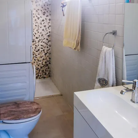 Nouveau A - Gstaad Dans 1830 Rougemont